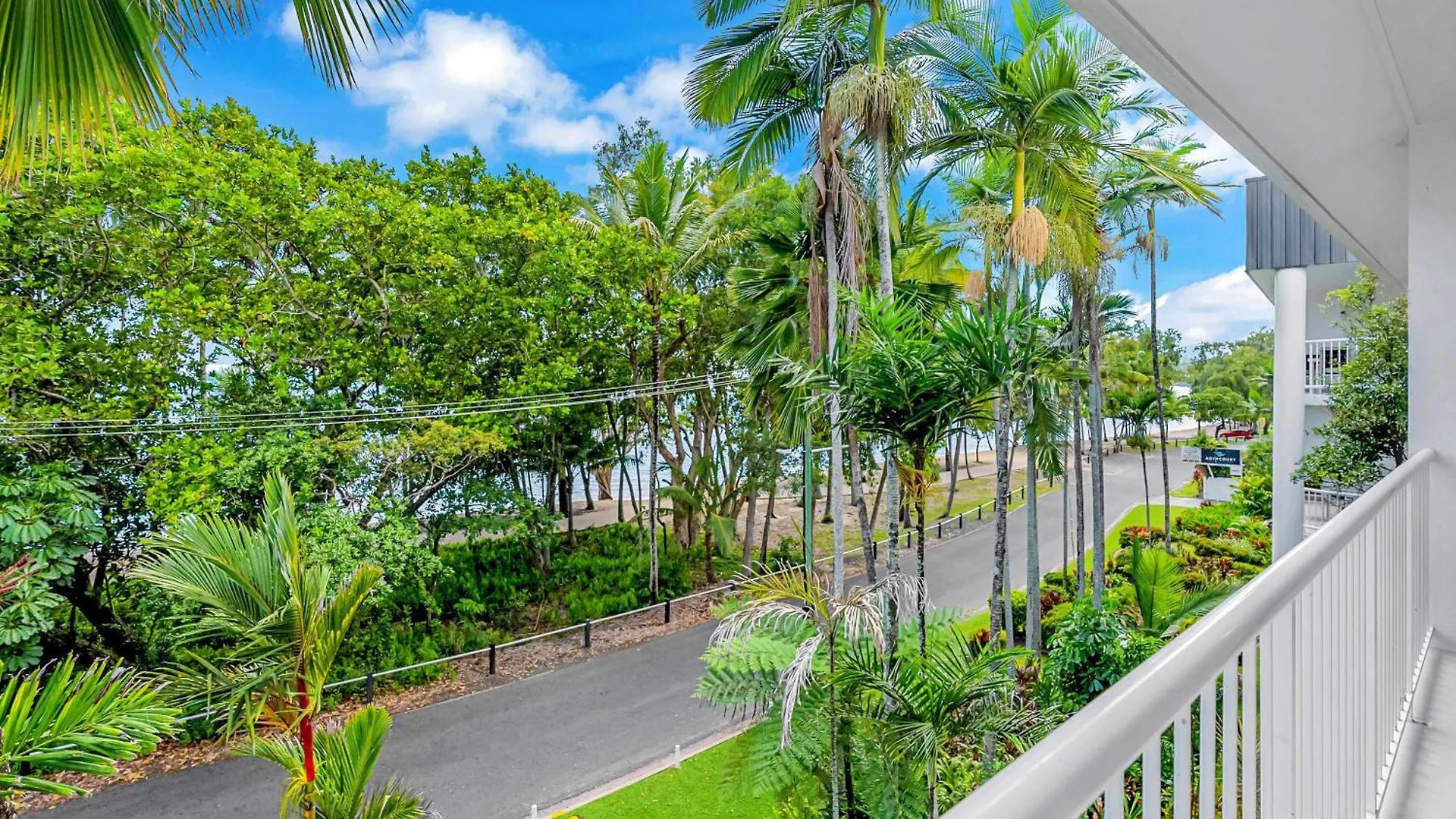 Ribbons Beachfront Apartments Clifton Beach